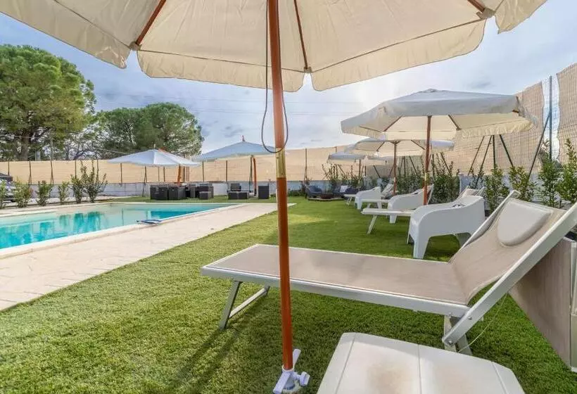 Villa Cangiano B&b And Pool