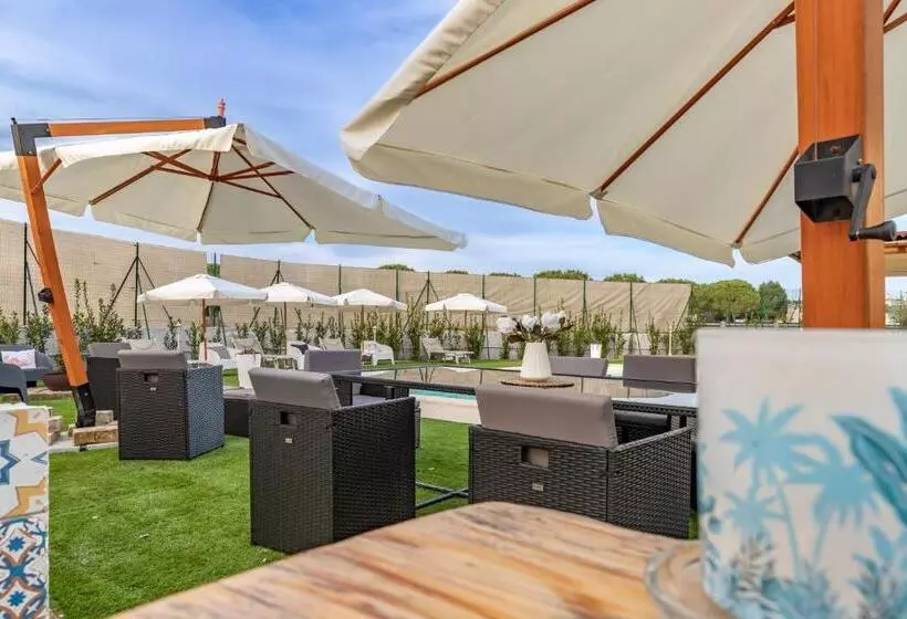 Villa Cangiano B&b And Pool