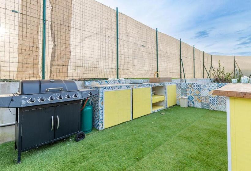 Villa Cangiano B&b And Pool