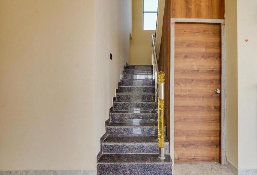 בית מלון כפרי O Rk