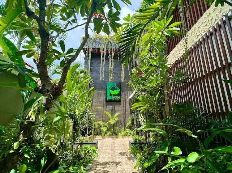 ペンション Casa Verde Guesthouse