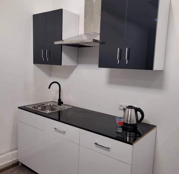 پانسیون Dream House