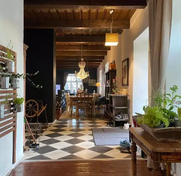 پانسیون Ontika Guesthouse