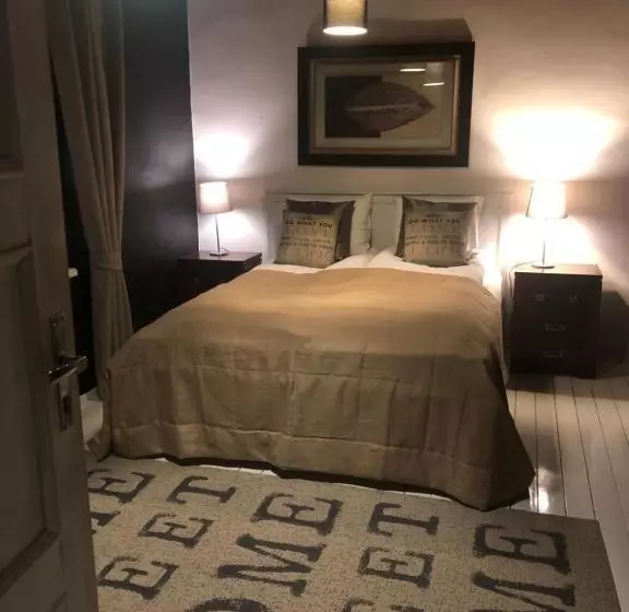 پانسیون Ontika Guesthouse