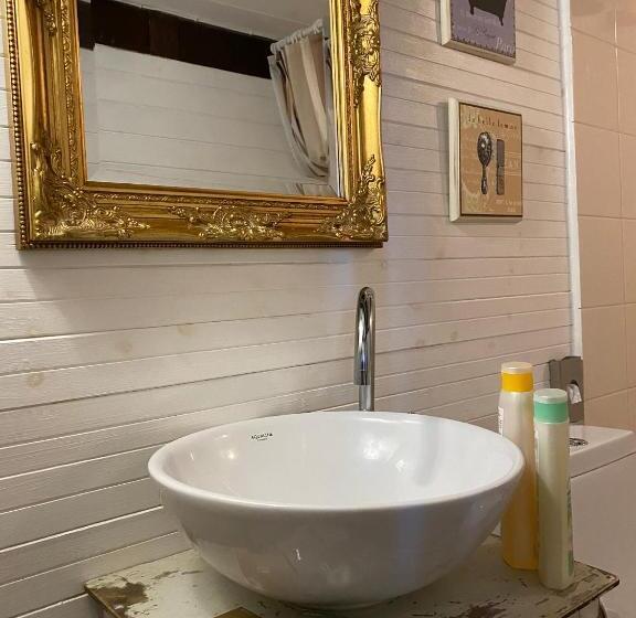 پانسیون Ontika Guesthouse