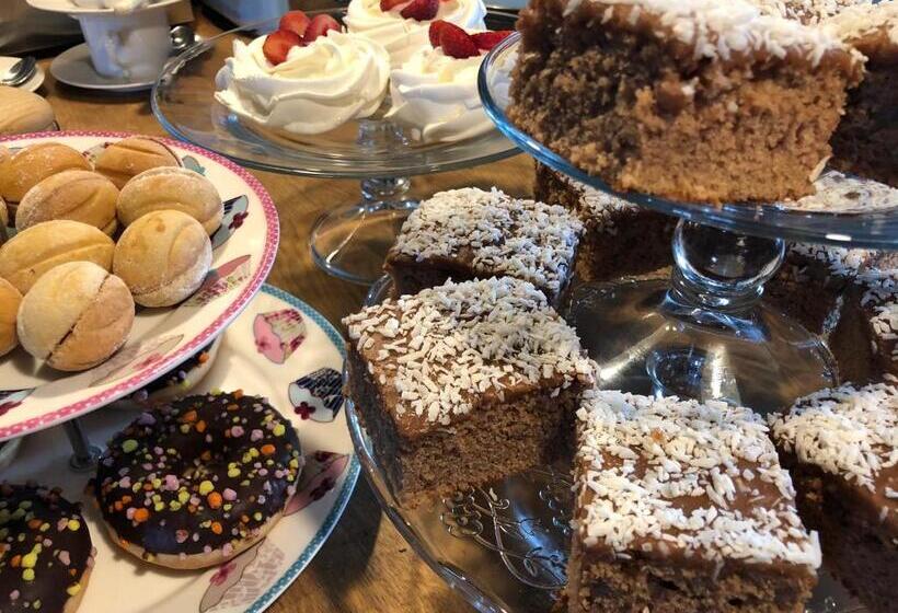 پانسیون Ontika Guesthouse