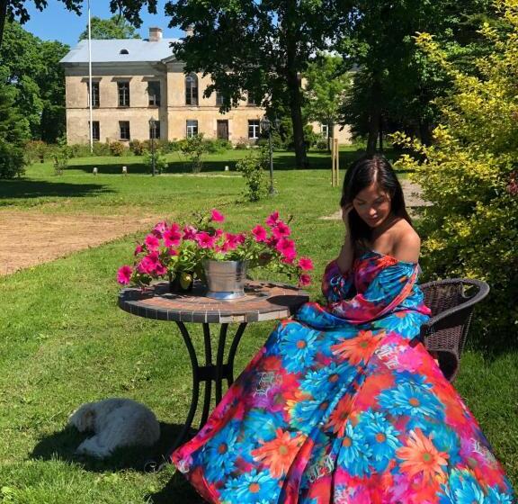 پانسیون Ontika Guesthouse