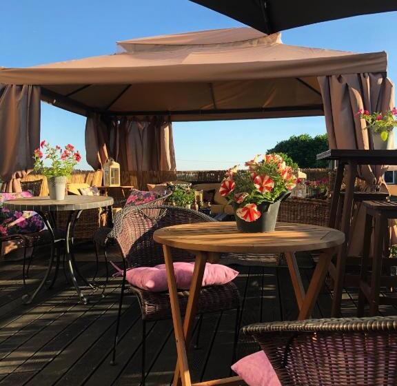 پانسیون Ontika Guesthouse