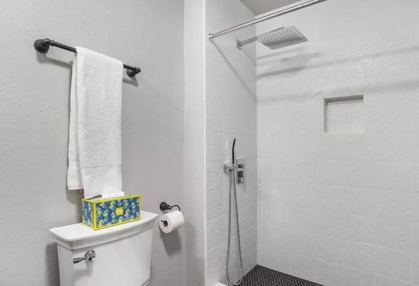 Majatalo Salt Block   Santa Fe Suite 5