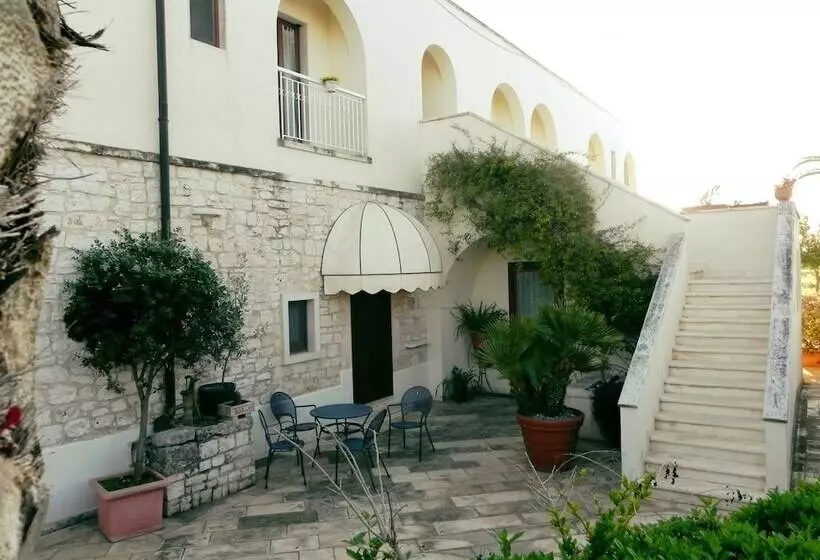 تختخواب و صبحانه Masseria Casale Dei Fornici