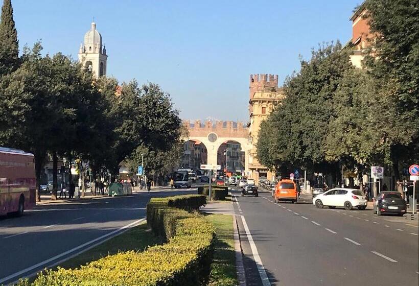 تختخواب و صبحانه Casapiu Rooms