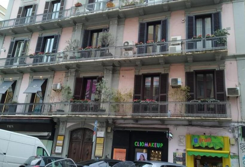 تختخواب و صبحانه Cconforthotels R&b Dolci Notti   Self Check In