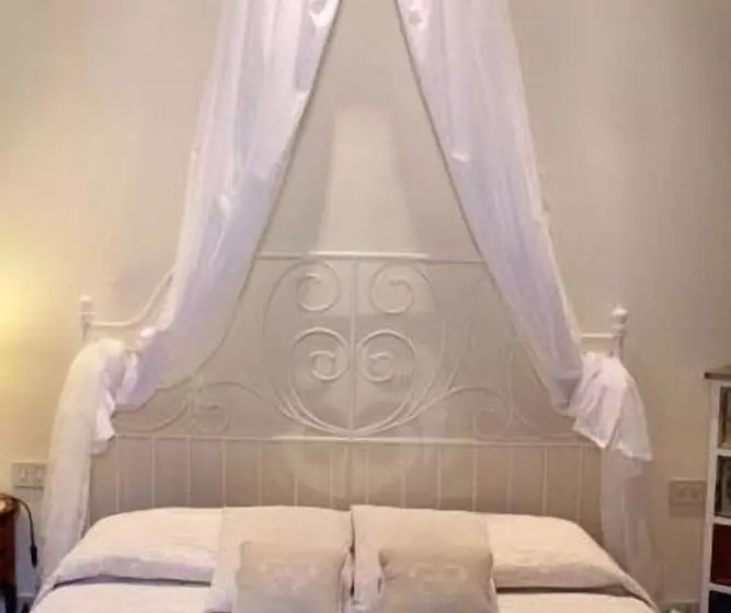 تختخواب و صبحانه Dimora Nobiliare