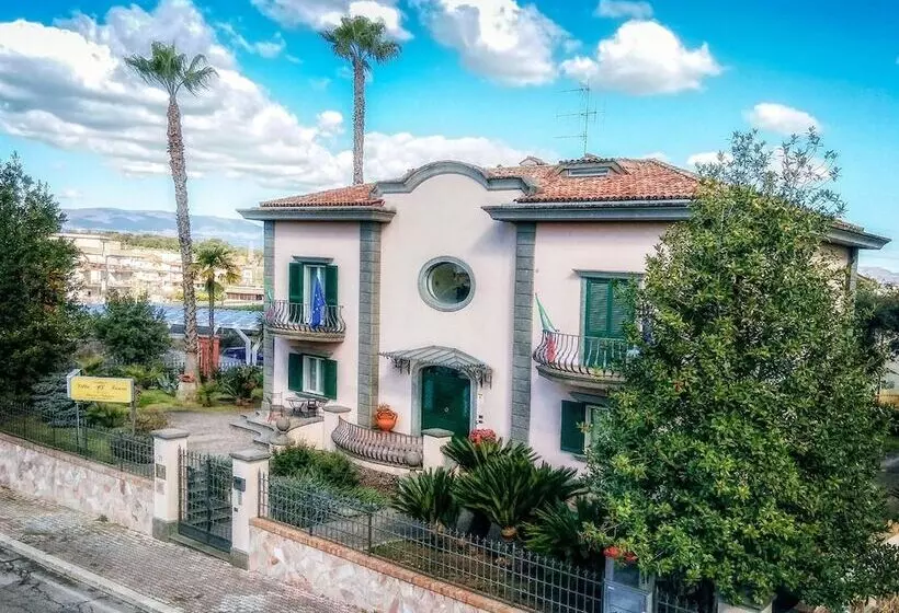 Aamiaismajoitus (B&B) Villa Laura