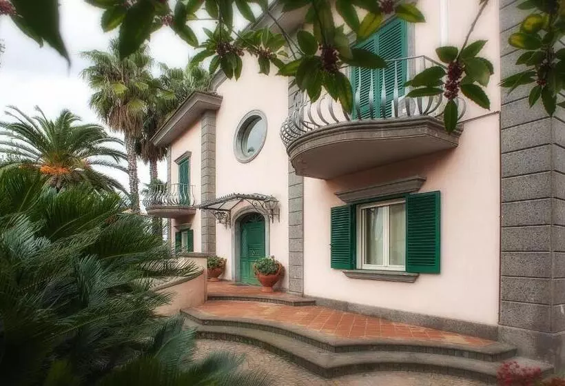 Aamiaismajoitus (B&B) Villa Laura