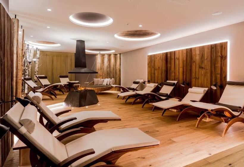 בית מלון כפרי Alaska