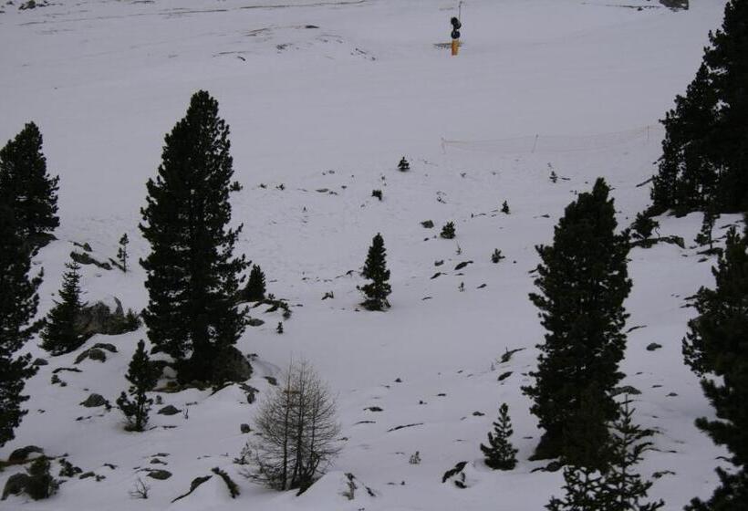 בית מלון כפרי Alaska