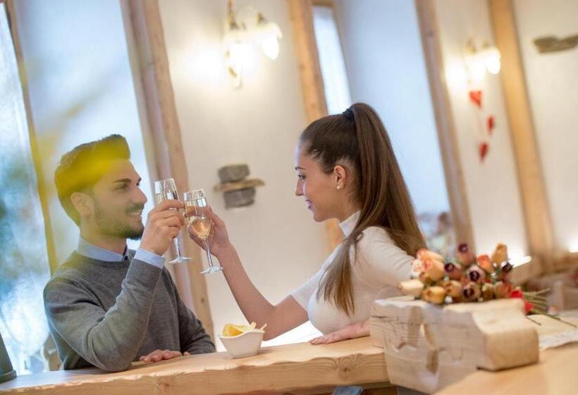 Отель Arcangelo 3 Stelle Superior