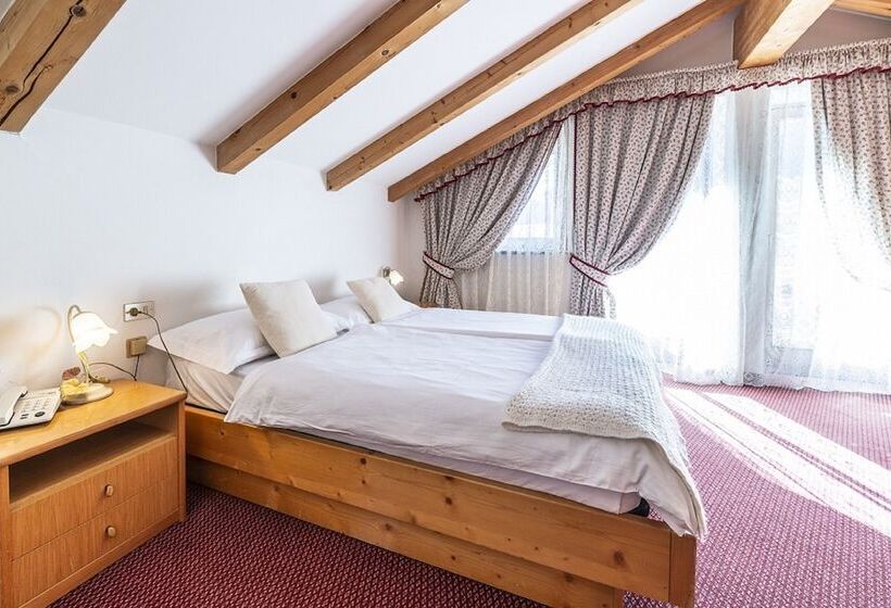 Отель Arcangelo 3 Stelle Superior