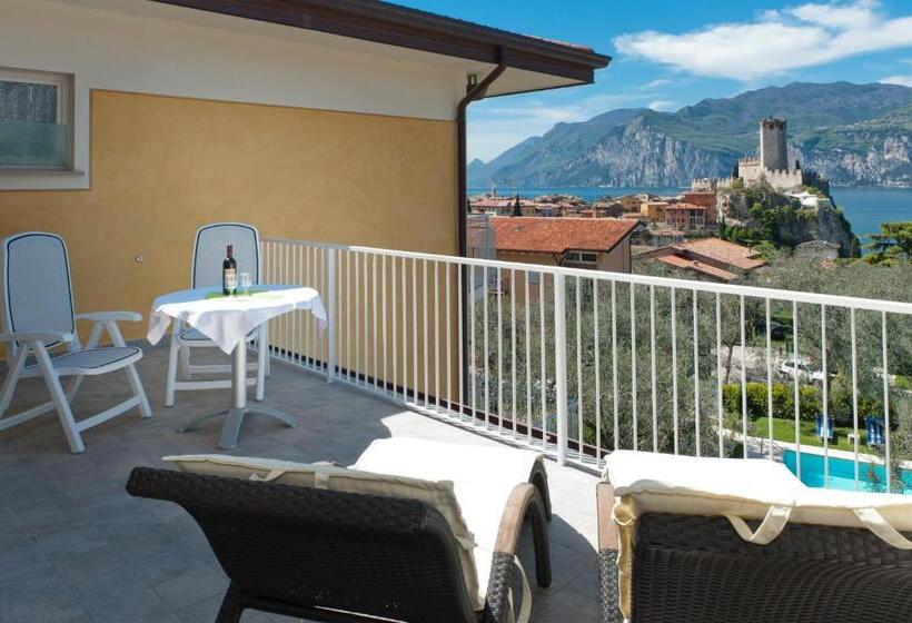 בית מלון כפרי Augusta