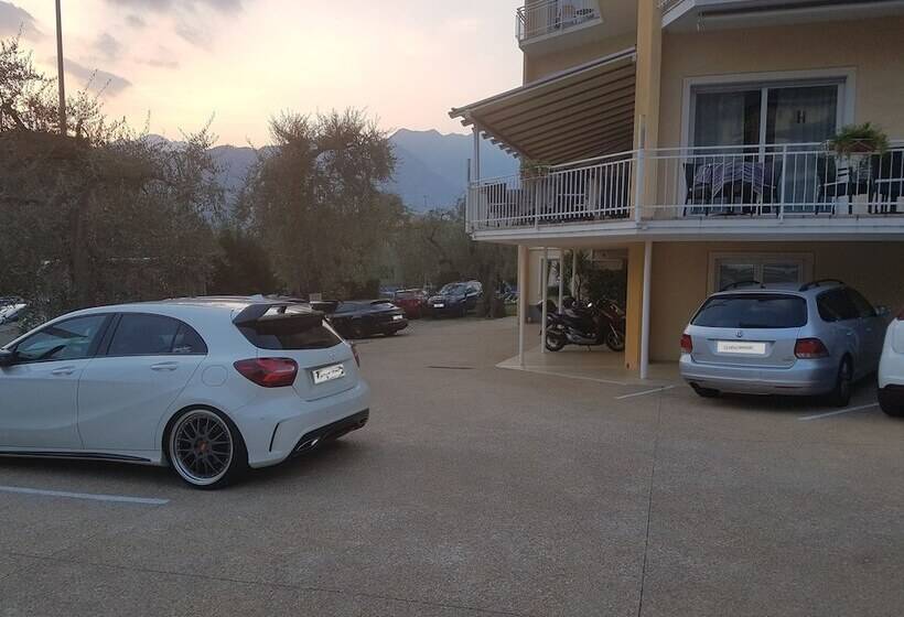 בית מלון כפרי Augusta