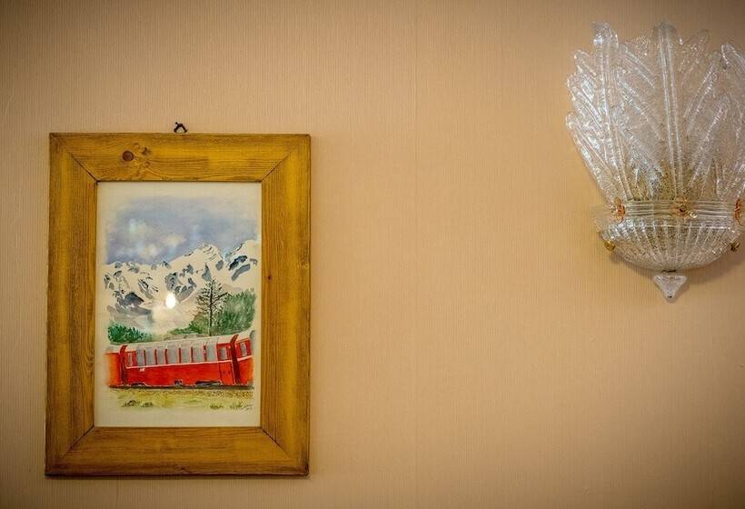 ホテル Club Funivia