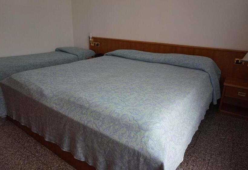 Szálloda Columbus Dependance