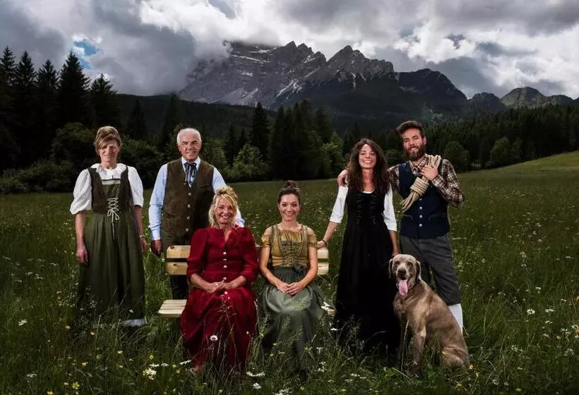Hotelli Fiori Dolomites Experience