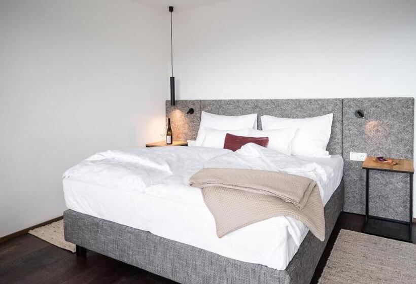 Отель Haller Suites & Restaurant