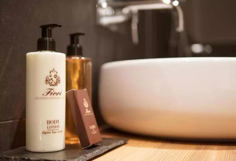 Hotelli Fiori Dolomites Experience