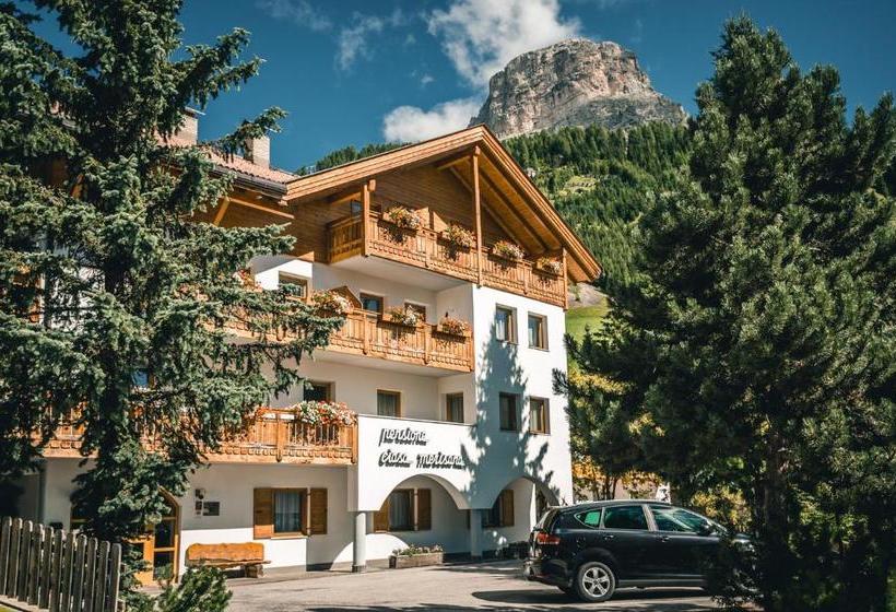 فندق Pension Merisana