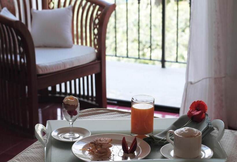 בית מלון כפרי Torre Bennistra