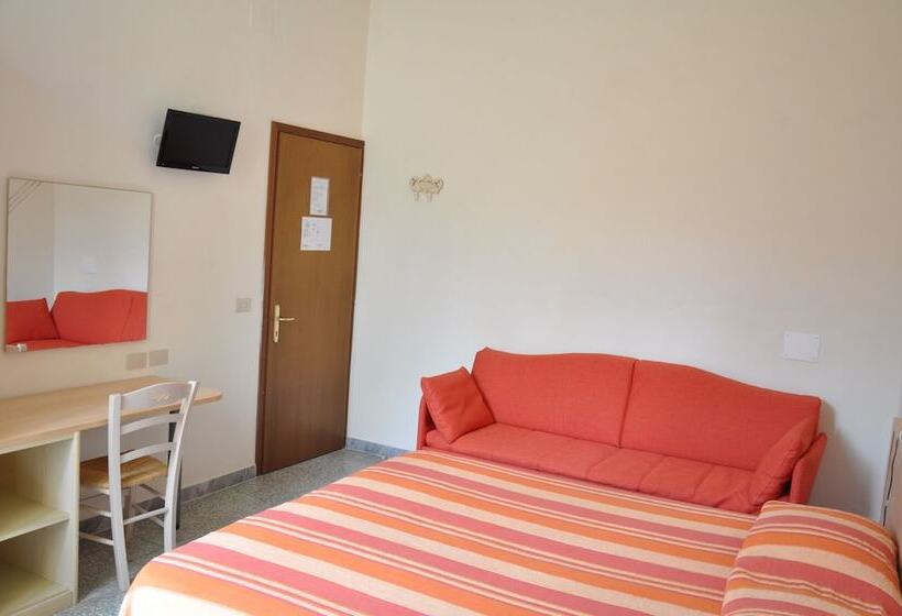 هتل Verdesolemare