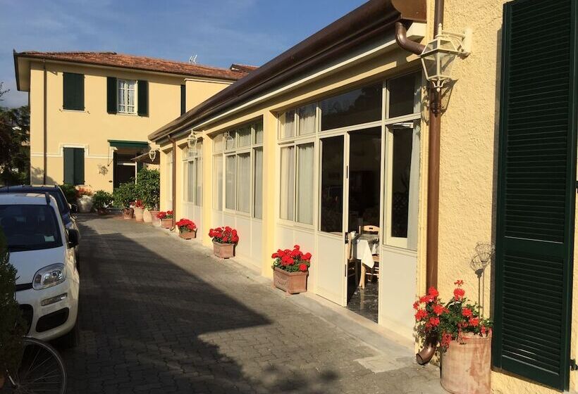 هتل Verdesolemare