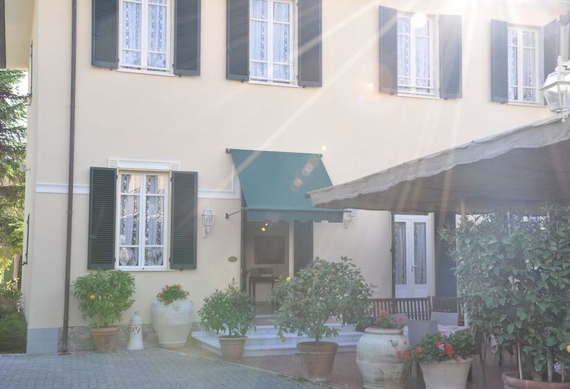 هتل Verdesolemare