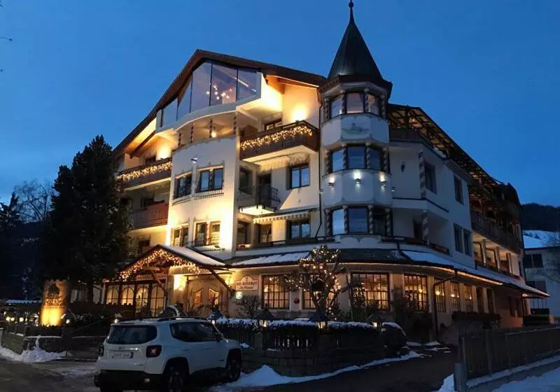 ホテル Villa Monica