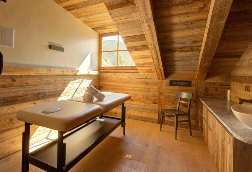 Отель Villa Monica