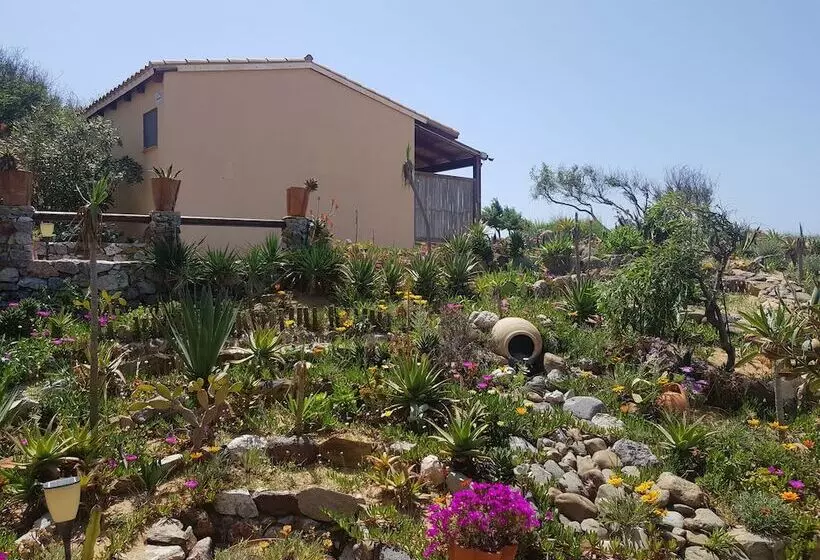 Hotelli Villaggio Sabbie D Oro