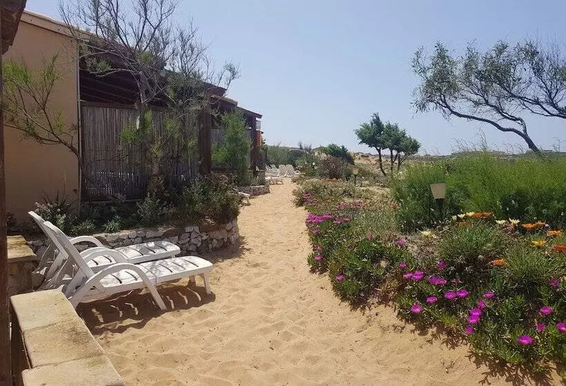 Hotelli Villaggio Sabbie D Oro