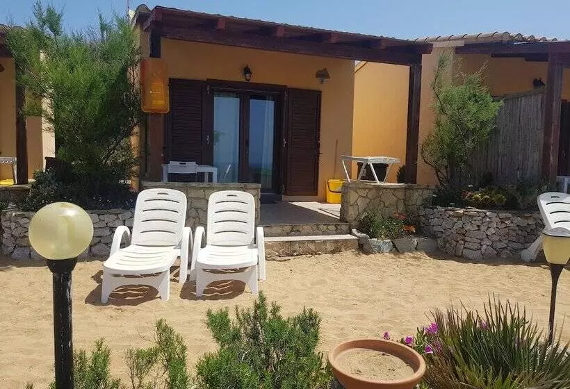 Hotelli Villaggio Sabbie D Oro