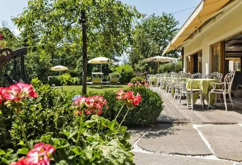 Hotelli Viertler