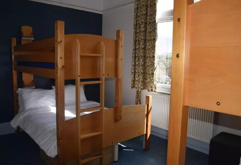 Aamiaismajoitus (B&B) Kington Accommodation