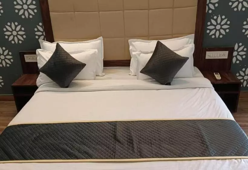 Hotelli Amrit Resort