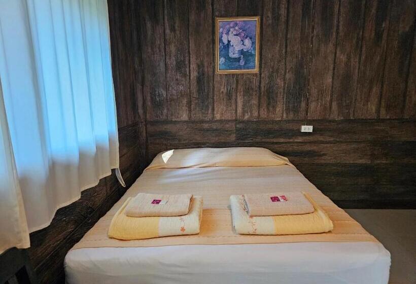 Hotel Fire Fly Chalet