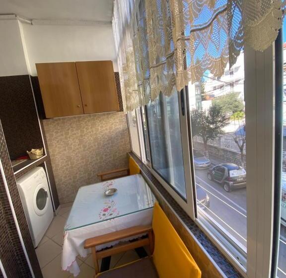 ホテル Cozy Inn Apartments