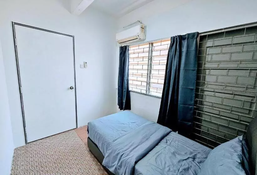 Panchor 6 Hostel