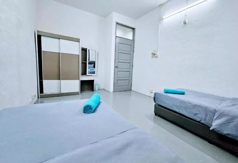 Panchor 6 Hostel