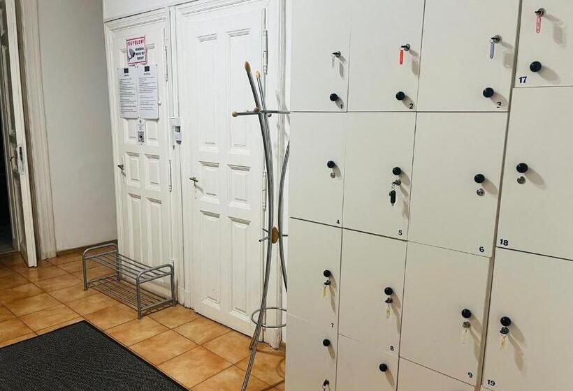 بنسيون Doxie Rooms And Beds