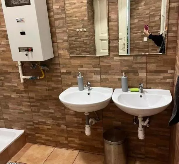 ペンション Doxie Rooms And Beds