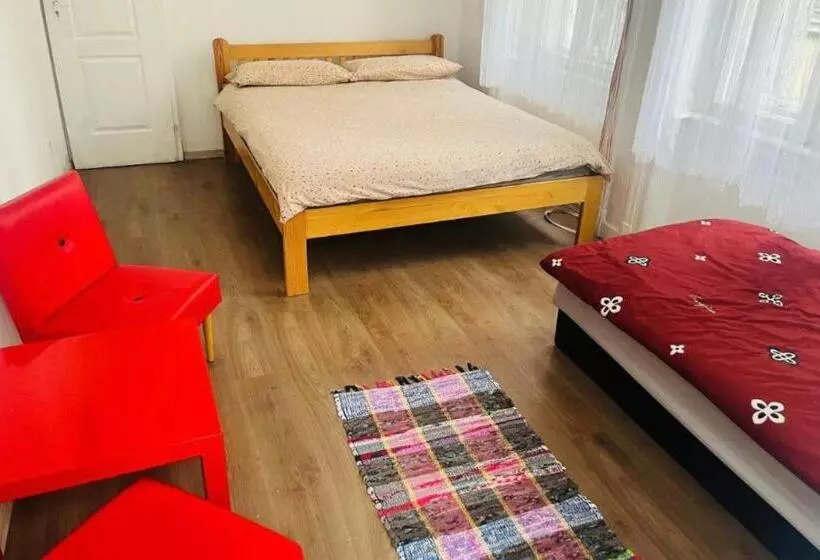 ペンション Doxie Rooms And Beds